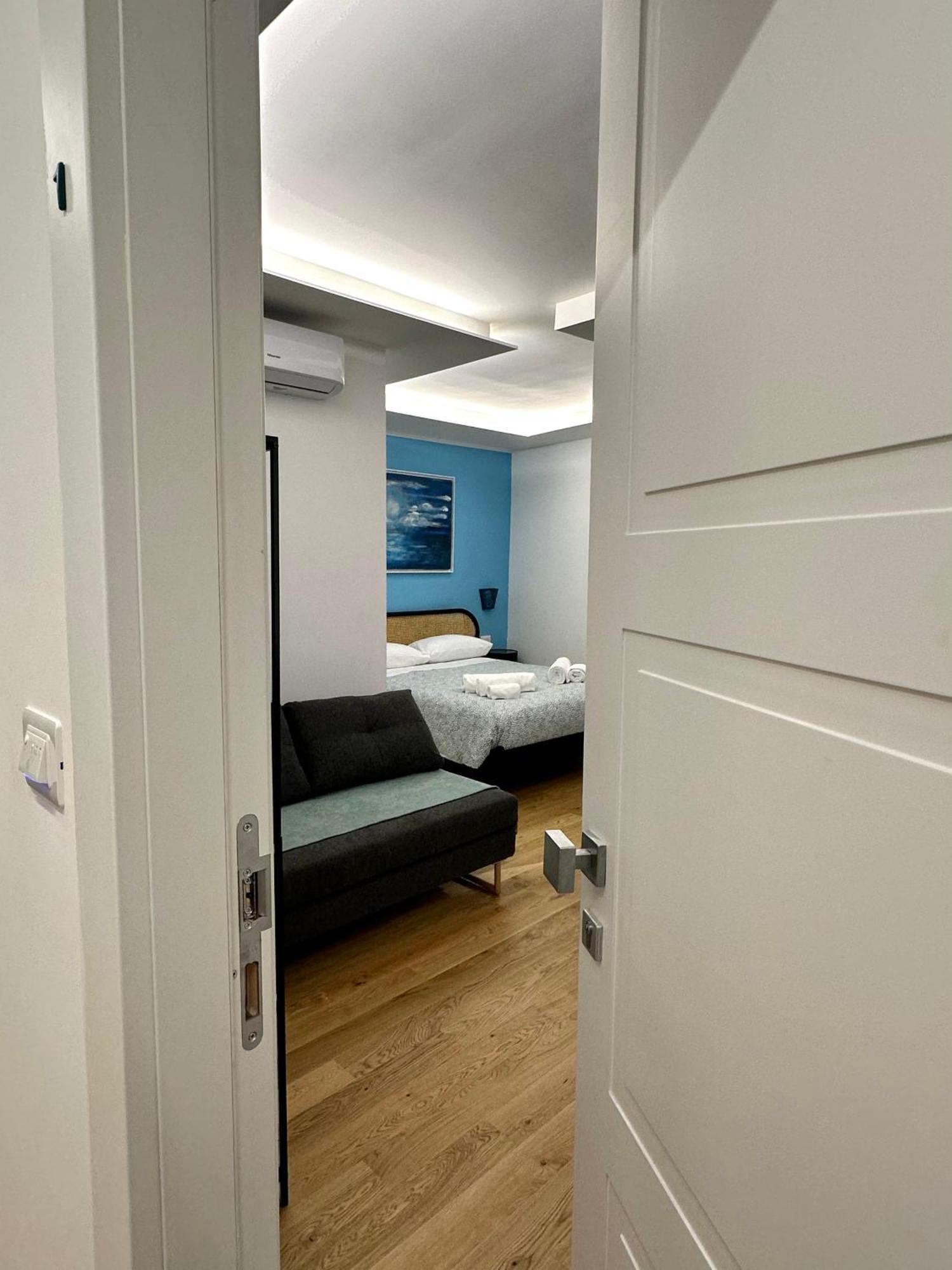 Santa Maria Maggiore Suite Napels Buitenkant foto